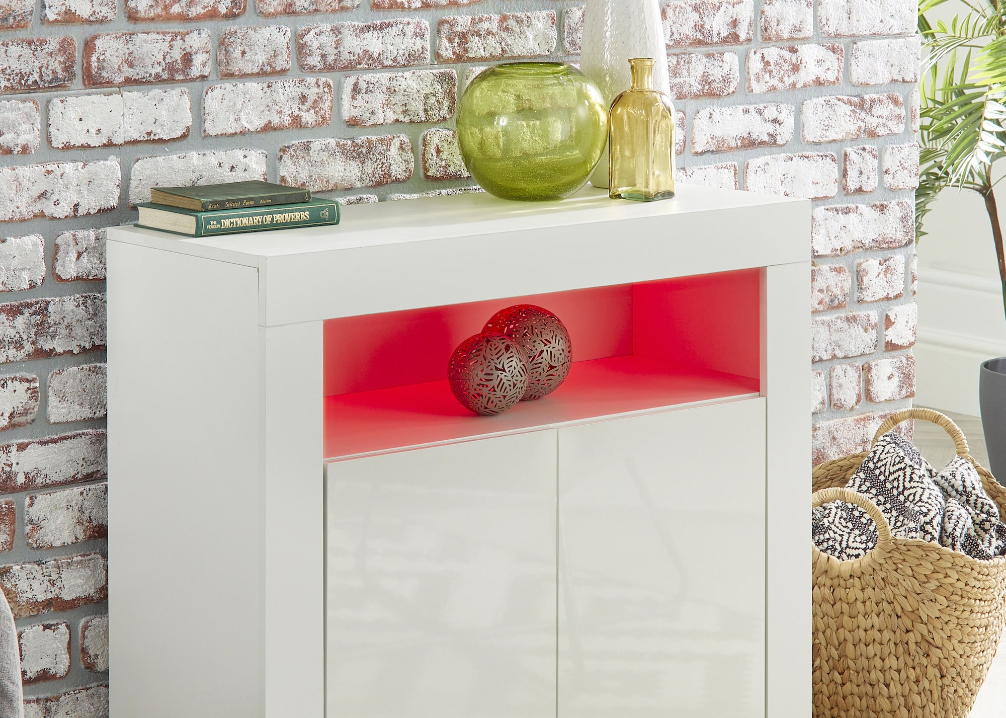 sib02 white sideboard with led lighting